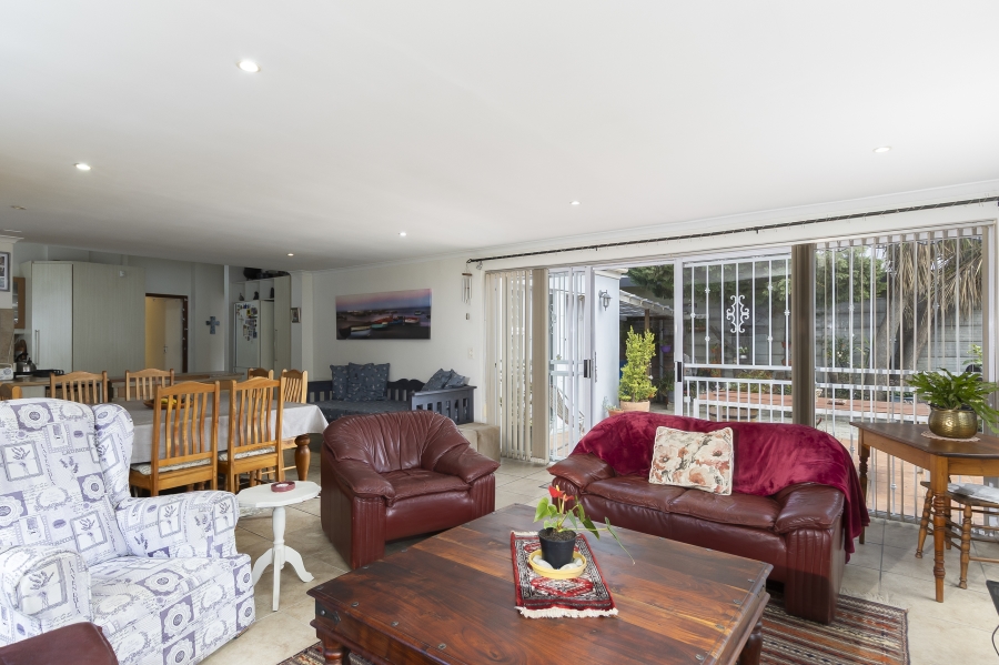 3 Bedroom Property for Sale in Lochnerhof Western Cape